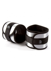 Drążek z kajdankami regulowany - Fifty Shades of Grey Adjustable Spreader Bar and Cuff Set 