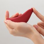 IROHA BY TENGA - STYMULATOR ŁECHTACZKI TORI CZERWONY