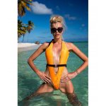 Jednoczęściowy Strój Kąpielowy Z Amerykańskim Dekoltem SWB11 - Lume di Luna Pomarańczowy