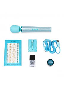 Masażer różdżka błyszczący brokatem - Le Wand Petite All That Glimmers Rechargeable Vibrating Massager Niebieski