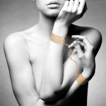 Niezwykła ozdoba kajdanki jak biżuteria - Bijoux Indiscrets Magnifique Handcuffs Złoty