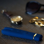 Podwójny stymulator łechtaczki z elastyczną końcówką - Crave Duet Flex Vibrator  Niebieski