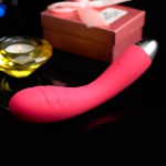 Wibrator do punktu G - Svakom Betty Ultra-Soft Vibrator Czerwony