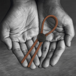 Zacisk erekcyjny lasso - Velv'Or Rooster Ragnar Lasso Design Cock Ring Brązowy